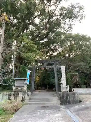熊野三所神社の鳥居