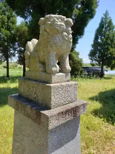 徳市神明社の狛犬