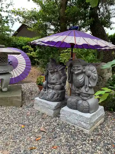 彌都加伎神社の像