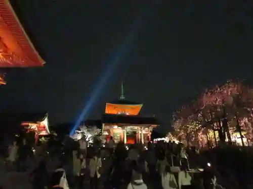 清水寺の山門・神門