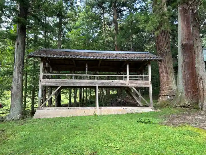 刈谷沢神明宮(長野県)