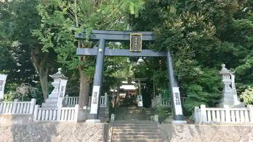 曾屋神社の鳥居