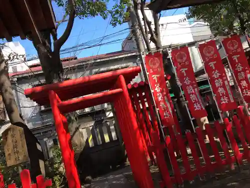 下谷神社の鳥居