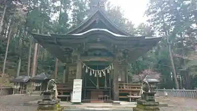 龍口神社の本殿・本堂