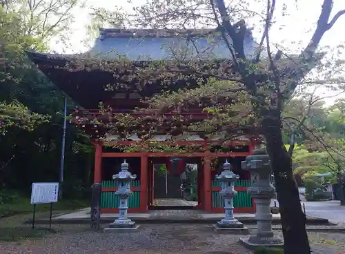 岩舟山高勝寺の山門