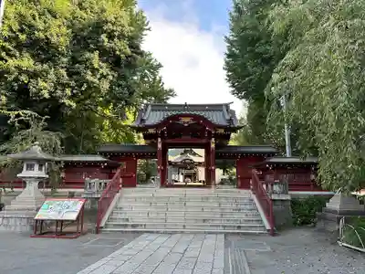 秩父神社の山門・神門