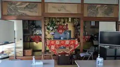 法泉寺の本殿・本堂