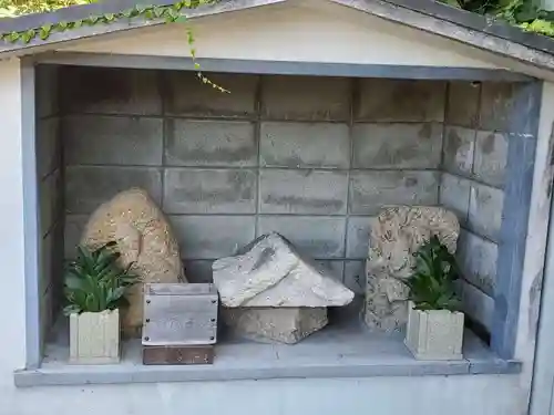 雪国神社の末社・摂社