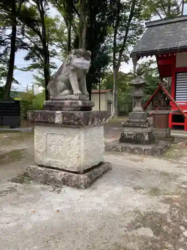 諏訪八幡神社の狛犬