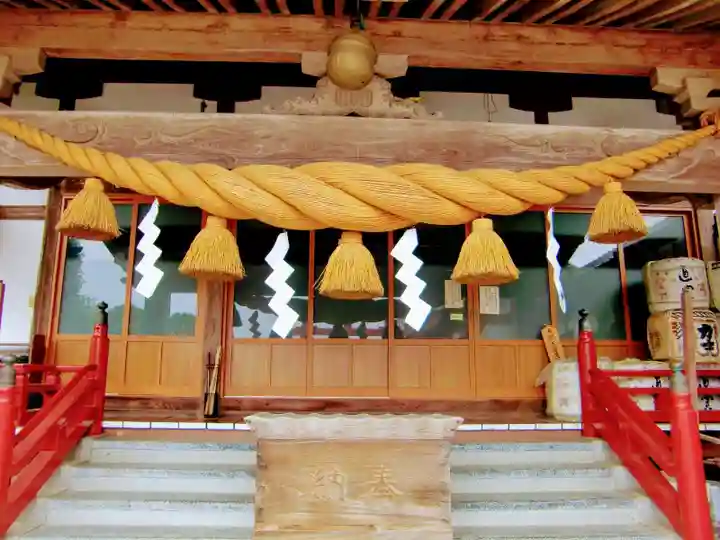 御嶽山神社の本殿・本堂