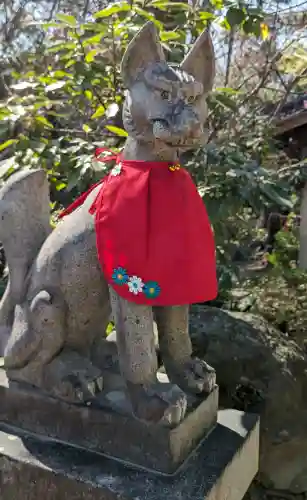 清水稲荷の{uncategorized: "未分類", other: "その他", undefined: "問題あり", building: "その他建物", grave: "お墓", sacred_gate: "鳥居", guardian: "狛犬", statue: "像", buddha: "仏像", history: "歴史", nature: "自然", garden: "庭園", animal: "動物", pagoda: "塔", temizu: "手水舎", mountain_gate: "山門・神門", sanctuary: "本殿・本堂", subordinate: "末社・摂社", art: "芸術", scenery: "景色", jizo: "地蔵", ema: "絵馬", goshuin: "御朱印", omikuji: "おみくじ", items: "授与品その他", amulet: "お守り", goshuincho: "御朱印帳", eats: "食事", festival: "お祭り", votive_dance: "神楽", shichigosan: "七五三参", wedding: "結婚式", experience: "体験その他", initially: "初詣", around: "周辺", anti_infection: "感染症対策"}