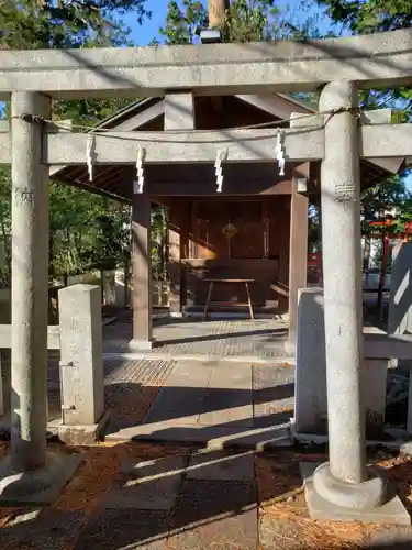 東伏見稲荷神社の末社・摂社
