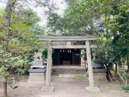 市原稲荷神社の鳥居