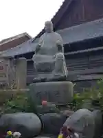 一行寺の像