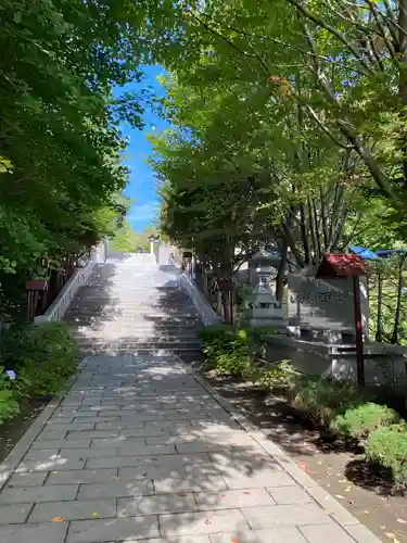 北見神社の庭園