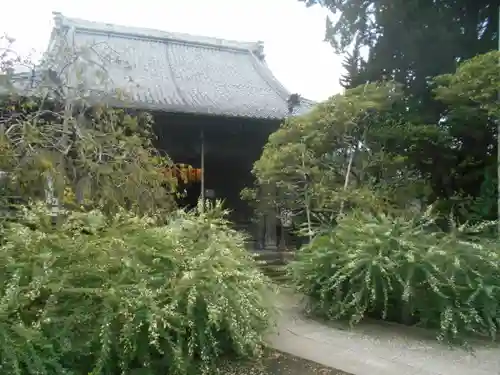 宝戒寺の本殿・本堂