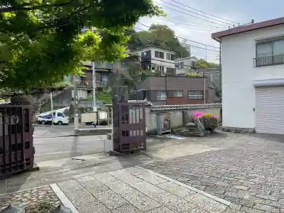 長源寺の{uncategorized: "未分類", other: "その他", undefined: "問題あり", building: "その他建物", grave: "お墓", sacred_gate: "鳥居", guardian: "狛犬", statue: "像", buddha: "仏像", history: "歴史", nature: "自然", garden: "庭園", animal: "動物", pagoda: "塔", temizu: "手水舎", mountain_gate: "山門・神門", sanctuary: "本殿・本堂", subordinate: "末社・摂社", art: "芸術", scenery: "景色", jizo: "地蔵", ema: "絵馬", goshuin: "御朱印", omikuji: "おみくじ", items: "授与品その他", amulet: "お守り", goshuincho: "御朱印帳", eats: "食事", festival: "お祭り", votive_dance: "神楽", shichigosan: "七五三参", wedding: "結婚式", experience: "体験その他", initially: "初詣", around: "周辺", anti_infection: "感染症対策"}