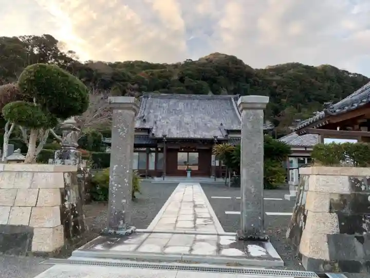 円正寺の山門・神門