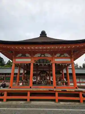 美濃國一宮　南宮大社の{uncategorized: "未分類", other: "その他", undefined: "問題あり", building: "その他建物", grave: "お墓", sacred_gate: "鳥居", guardian: "狛犬", statue: "像", buddha: "仏像", history: "歴史", nature: "自然", garden: "庭園", animal: "動物", pagoda: "塔", temizu: "手水舎", mountain_gate: "山門・神門", sanctuary: "本殿・本堂", subordinate: "末社・摂社", art: "芸術", scenery: "景色", jizo: "地蔵", ema: "絵馬", goshuin: "御朱印", omikuji: "おみくじ", items: "授与品その他", amulet: "お守り", goshuincho: "御朱印帳", eats: "食事", festival: "お祭り", votive_dance: "神楽", shichigosan: "七五三参", wedding: "結婚式", experience: "体験その他", initially: "初詣", around: "周辺", anti_infection: "感染症対策"}