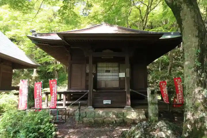 普門寺(切り絵御朱印発祥の寺)の末社・摂社