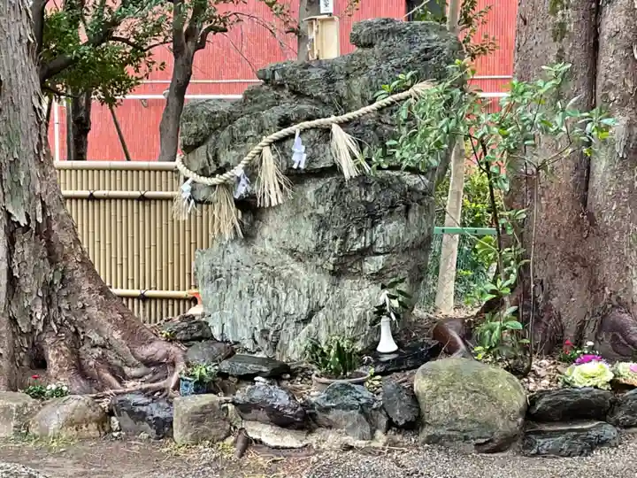 蝮ヶ池八幡宮の末社・摂社