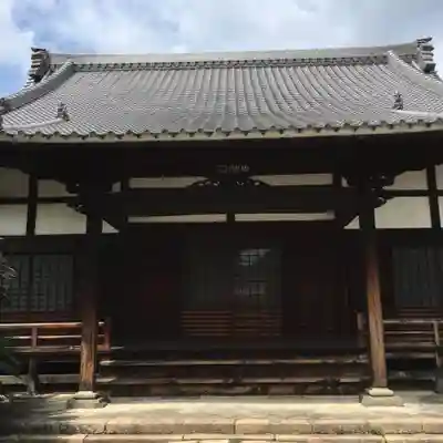 長母寺の本殿・本堂