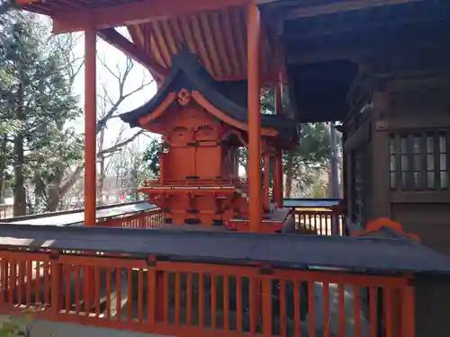 尾曳稲荷神社の本殿