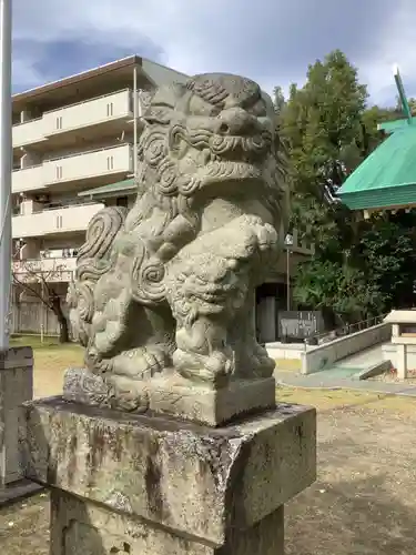 八王子神社　春日神社の狛犬