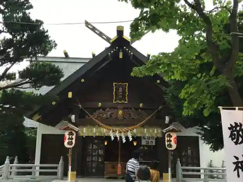 西野神社の本殿