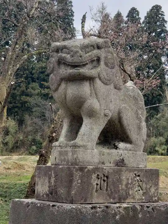 生権寺五社神社の狛犬