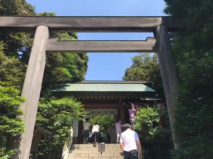 飯富稲荷神社の鳥居