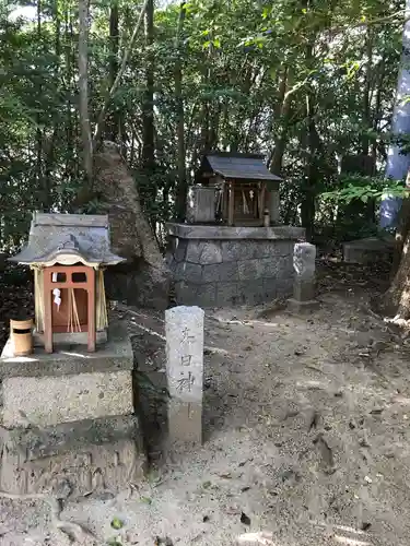 宇夫階神社の末社