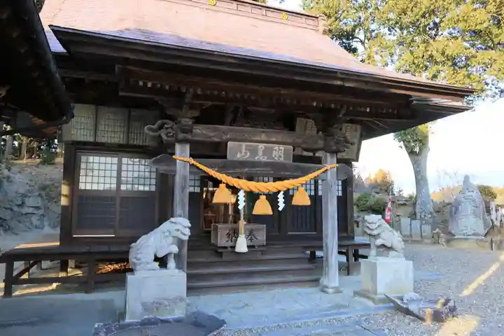 長屋神社の本殿・本堂