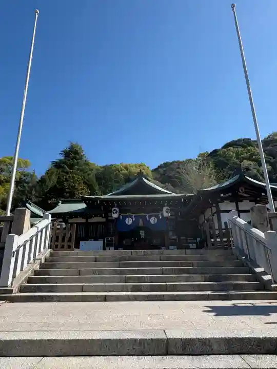 鶴羽根神社の{uncategorized: "未分類", other: "その他", undefined: "問題あり", building: "その他建物", grave: "お墓", sacred_gate: "鳥居", guardian: "狛犬", statue: "像", buddha: "仏像", history: "歴史", nature: "自然", garden: "庭園", animal: "動物", pagoda: "塔", temizu: "手水舎", mountain_gate: "山門・神門", sanctuary: "本殿・本堂", subordinate: "末社・摂社", art: "芸術", scenery: "景色", jizo: "地蔵", ema: "絵馬", goshuin: "御朱印", omikuji: "おみくじ", items: "授与品その他", amulet: "お守り", goshuincho: "御朱印帳", eats: "食事", festival: "お祭り", votive_dance: "神楽", shichigosan: "七五三参", wedding: "結婚式", experience: "体験その他", initially: "初詣", around: "周辺", anti_infection: "感染症対策"}