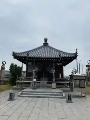 泰山寺の本殿・本堂