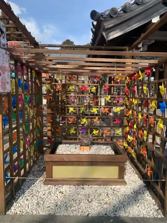 金井神社の{uncategorized: "未分類", other: "その他", undefined: "問題あり", building: "その他建物", grave: "お墓", sacred_gate: "鳥居", guardian: "狛犬", statue: "像", buddha: "仏像", history: "歴史", nature: "自然", garden: "庭園", animal: "動物", pagoda: "塔", temizu: "手水舎", mountain_gate: "山門・神門", sanctuary: "本殿・本堂", subordinate: "末社・摂社", art: "芸術", scenery: "景色", jizo: "地蔵", ema: "絵馬", goshuin: "御朱印", omikuji: "おみくじ", items: "授与品その他", amulet: "お守り", goshuincho: "御朱印帳", eats: "食事", festival: "お祭り", votive_dance: "神楽", shichigosan: "七五三参", wedding: "結婚式", experience: "体験その他", initially: "初詣", around: "周辺", anti_infection: "感染症対策"}