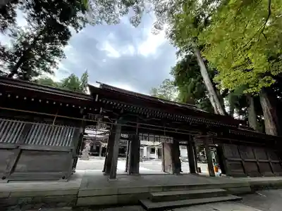 白山比咩神社の山門・神門