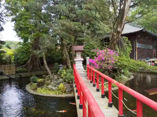 相模国総社六所神社の末社・摂社