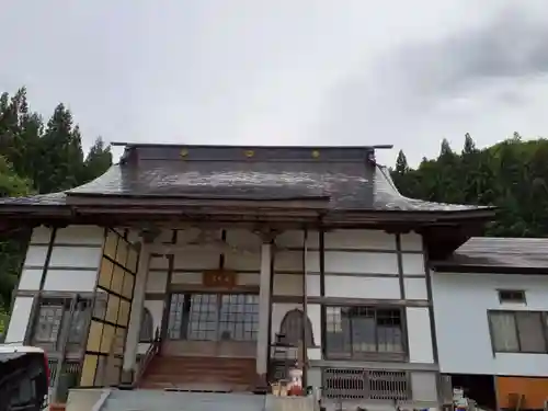 円照寺の本殿