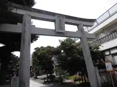 鎧神社の鳥居