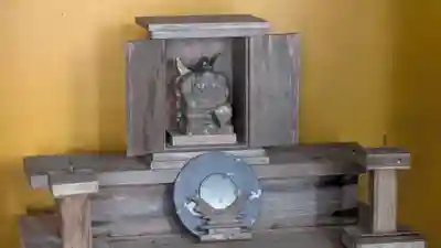 神社（洞爺湖中の島）の像