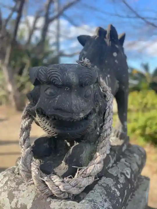 西中土神社の狛犬