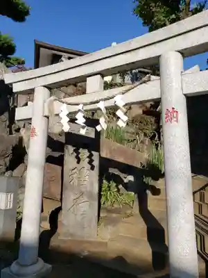 榎稲荷神社の鳥居