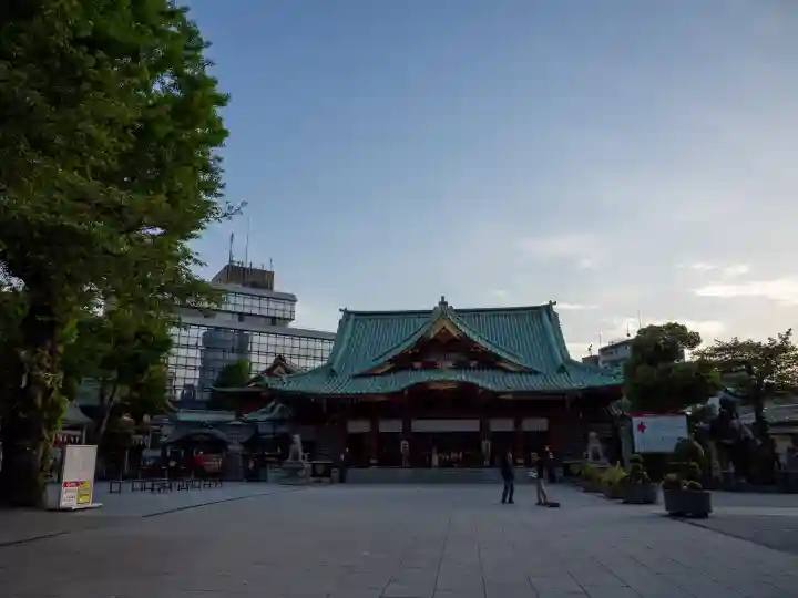 神田神社(神田明神)の{uncategorized: "未分類", other: "その他", undefined: "問題あり", building: "その他建物", grave: "お墓", sacred_gate: "鳥居", guardian: "狛犬", statue: "像", buddha: "仏像", history: "歴史", nature: "自然", garden: "庭園", animal: "動物", pagoda: "塔", temizu: "手水舎", mountain_gate: "山門・神門", sanctuary: "本殿・本堂", subordinate: "末社・摂社", art: "芸術", scenery: "景色", jizo: "地蔵", ema: "絵馬", goshuin: "御朱印", omikuji: "おみくじ", items: "授与品その他", amulet: "お守り", goshuincho: "御朱印帳", eats: "食事", festival: "お祭り", votive_dance: "神楽", shichigosan: "七五三参", wedding: "結婚式", experience: "体験その他", initially: "初詣", around: "周辺", anti_infection: "感染症対策"}