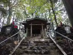 三峯神社の末社