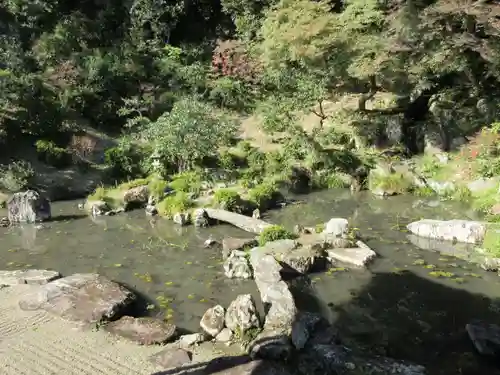 根来寺の庭園