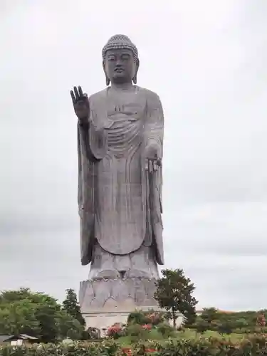 東本願寺本廟 牛久浄苑（牛久大仏）(茨城県)