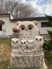 余市神社の像