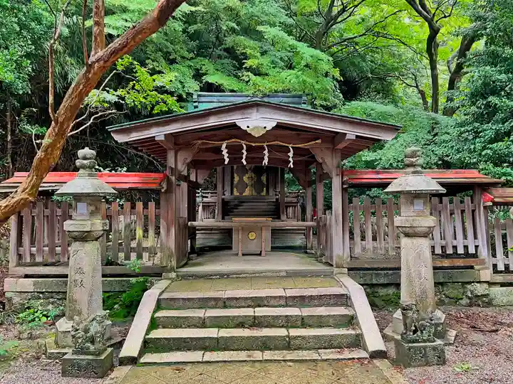 金崎宮の末社・摂社