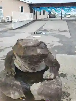 伊与久雷電神社の狛犬